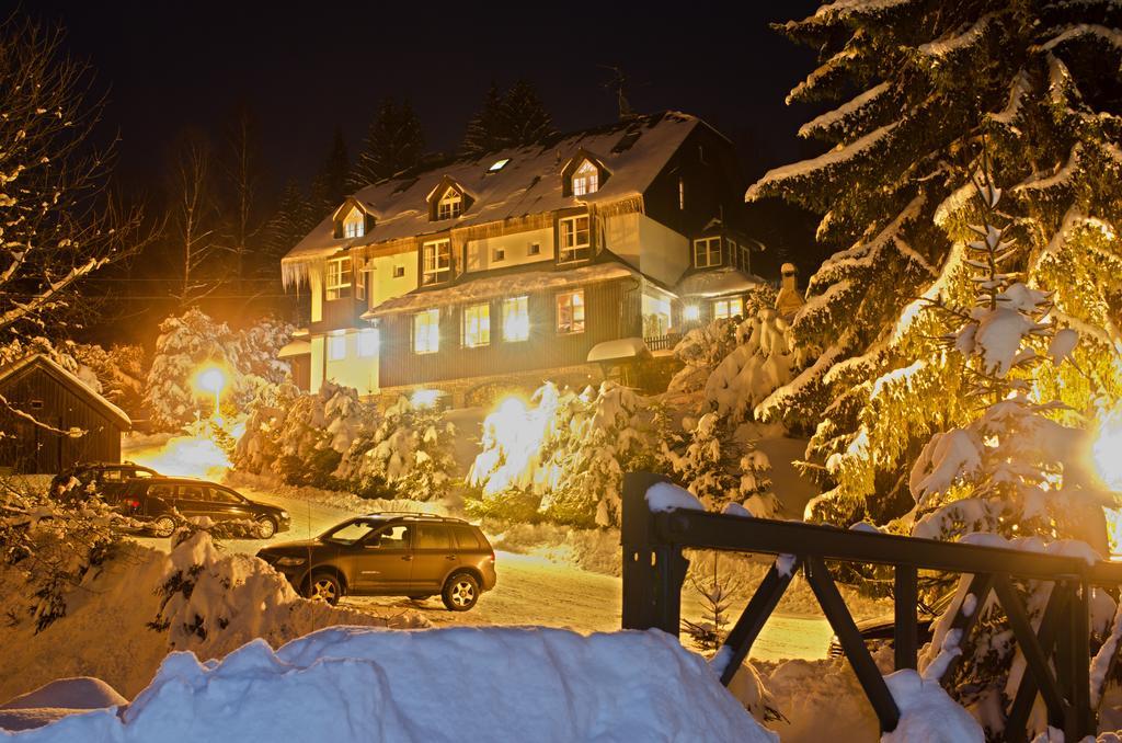 Hotel Konsel Ricky  Exterior photo